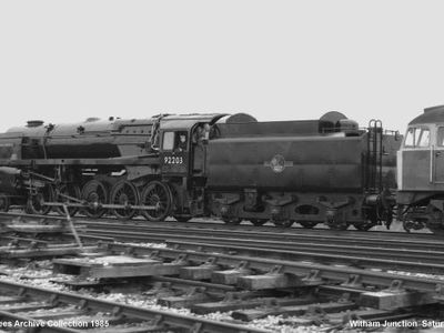  Black  Prince  92203  and  Class  47  258  At  Witham  Junction   Saturday  4 th  May  1985